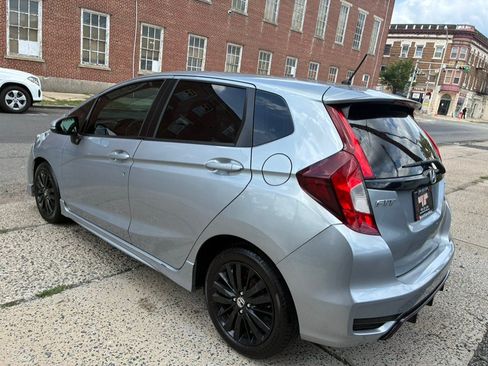 Used 2018 Honda Fit Sport image 5