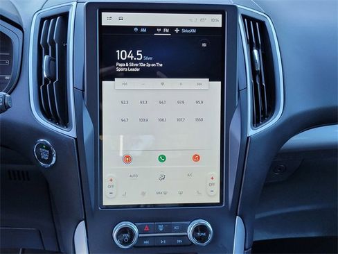 Used 2024 Ford Edge SEL image 16