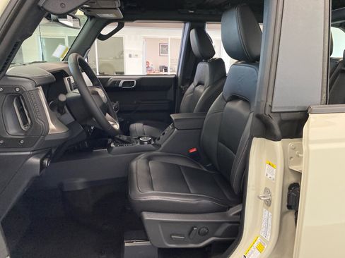 New 2026 Ford Bronco Outer Banks w/ Sasquatch Package AWD/4WD image 22