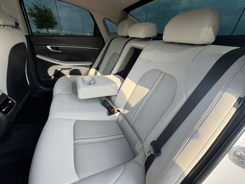 Used 2025 Hyundai Sonata SEL FWD image 30
