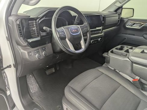 Used 2024 GMC Sierra 1500 Elevation AWD/4WD image 11