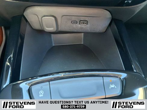 Used 2025 Chevrolet Trax LT w/ LT Convenience Package image 25