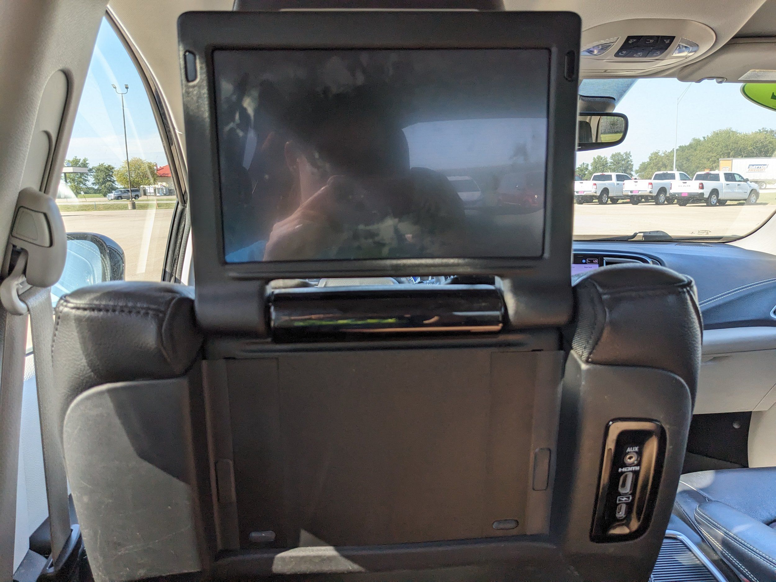 Used 2022 Chrysler Pacifica Touring-L w/ Uconnect Theater Family Group AWD/4WD image 47