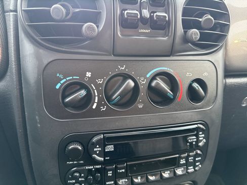 Used 2003 Chrysler PT Cruiser GT image 33