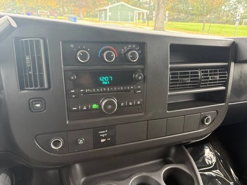 Used 2011 Chevrolet Express 3500 LT w/ LT Preferred Equipment Group image 10