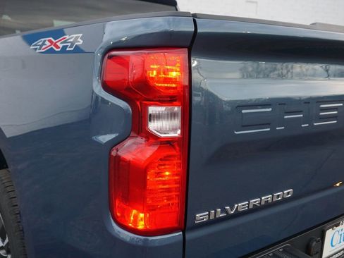 Used 2024 Chevrolet Silverado 1500 LT image 31