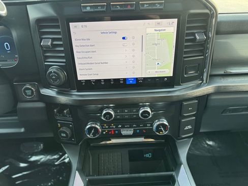 Used 2024 Ford F250 Lariat w/ Lariat Ultimate Package image 30