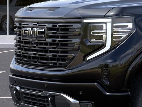 New 2026 GMC Sierra 1500 Denali Ultimate w/ LPO, Black Badging Package AWD/4WD image 37