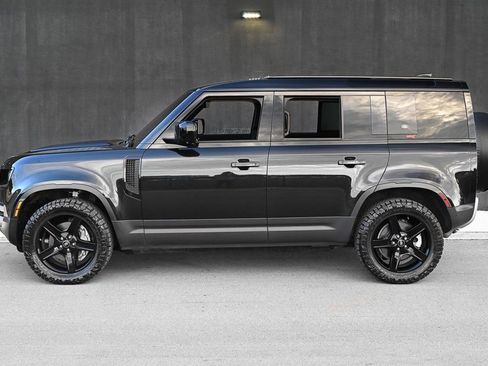 Used 2021 Land Rover Defender 110 SE image 7