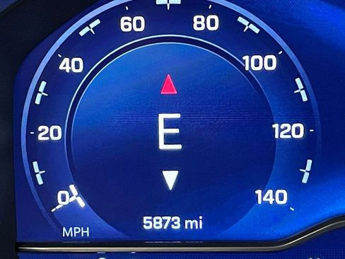 Used 2023 Chevrolet Silverado 1500 RST w/ Z71 Off-Road Package image 6