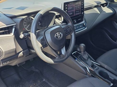 Used 2021 Toyota Corolla LE FWD image 12