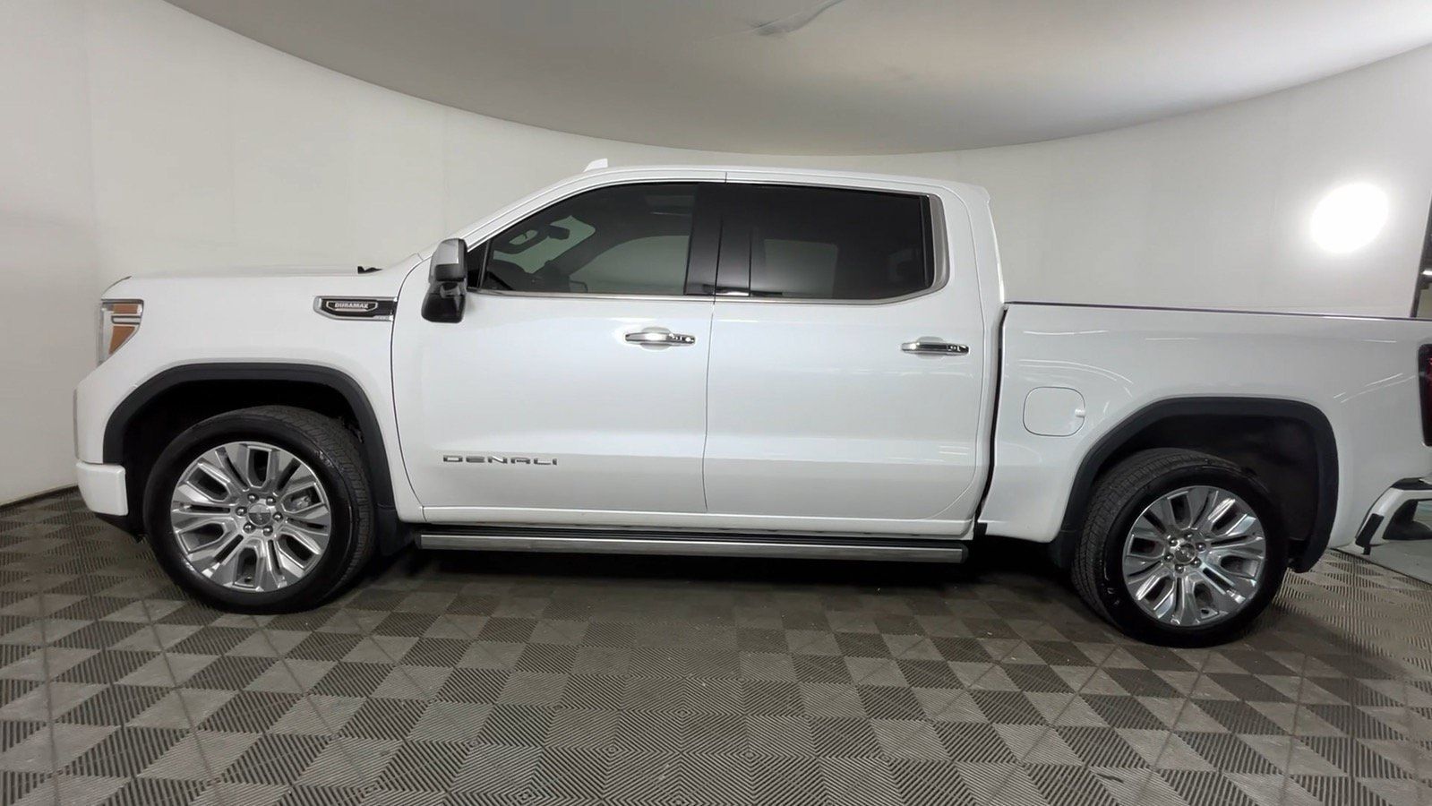 Used 2021 GMC Sierra 1500 Denali w/ Denali Ultimate Package AWD/4WD image 14