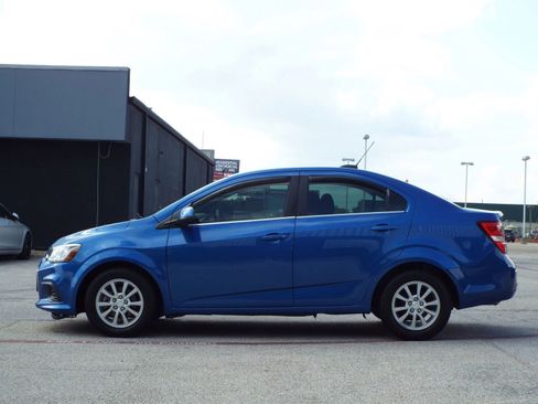 Used 2019 Chevrolet Sonic LT image 8