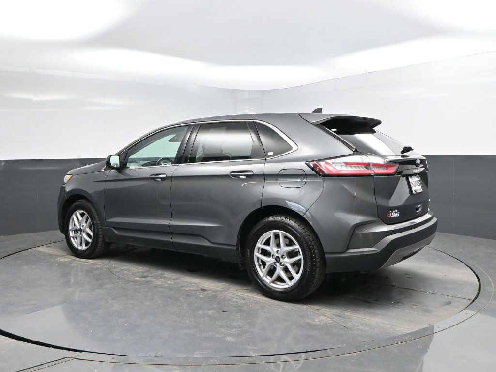 Used 2024 Ford Edge SEL AWD/4WD image 5