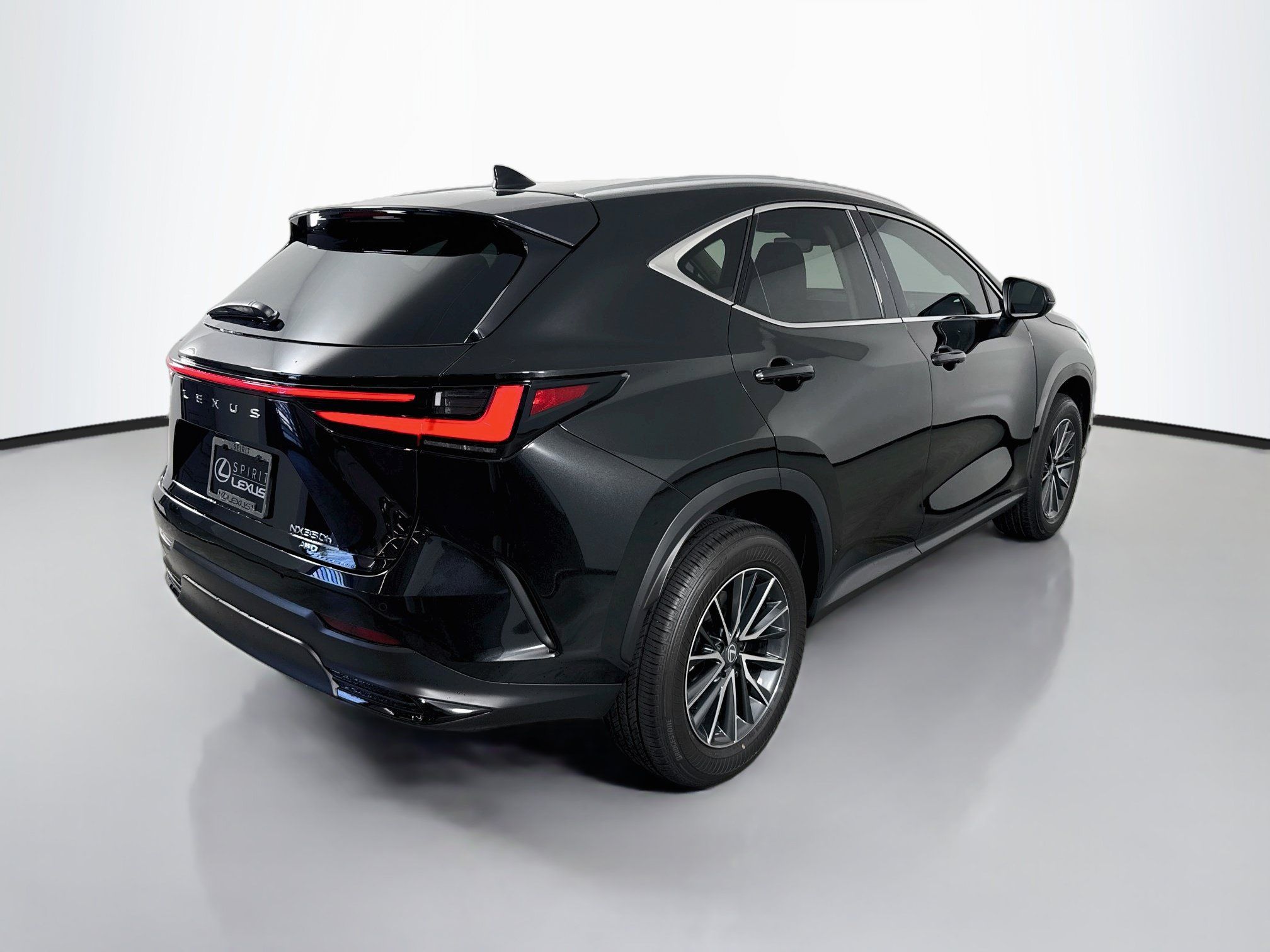 Used 2026 Lexus NX 350h AWD w/ Cold Area Package image 7
