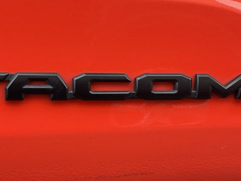 Used 2024 Toyota Tacoma TRD Off-Road AWD/4WD image 10