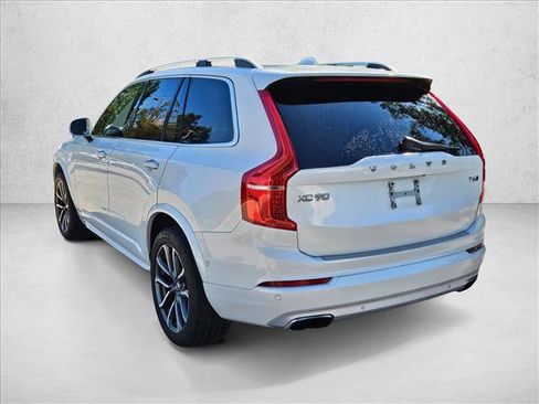 Used 2017 Volvo XC90 T6 Momentum w/ Vision Package image 7
