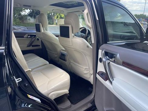Used 2012 Lexus GX 460 Premium AWD/4WD image 21