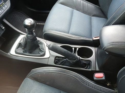 Used 2015 Toyota Corolla S image 26