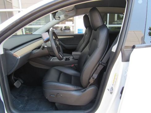 Used 2023 Tesla Model Y Long Range image 12