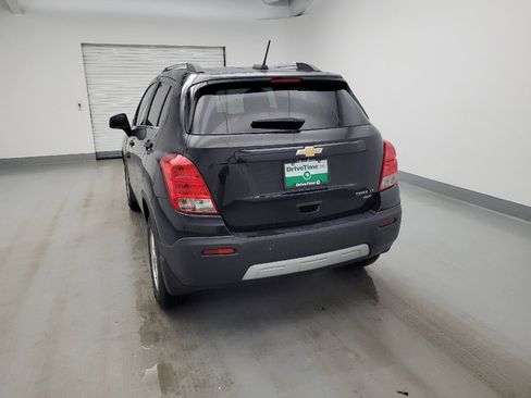 Used 2015 Chevrolet Trax LT w/ LT Plus Package AWD/4WD image 6