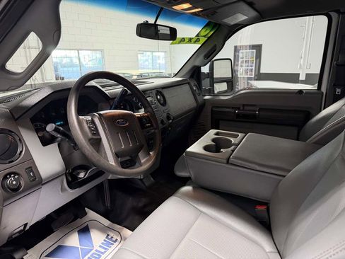 Used 2016 Ford F250 XL w/ Power Equipment Group image 12