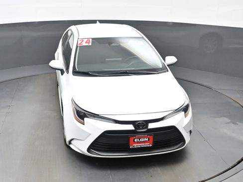 Used 2024 Toyota Corolla LE FWD image 33