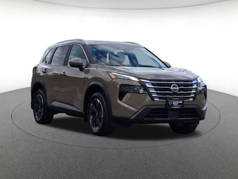 Used 2024 Nissan Rogue SV w/ SV Premium Package AWD/4WD image 3