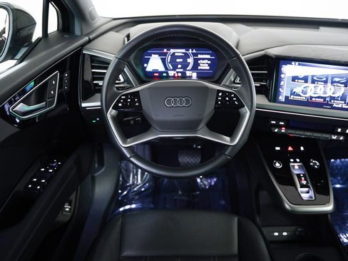 Used 2024 Audi Q4 e-tron Premium Plus image 10