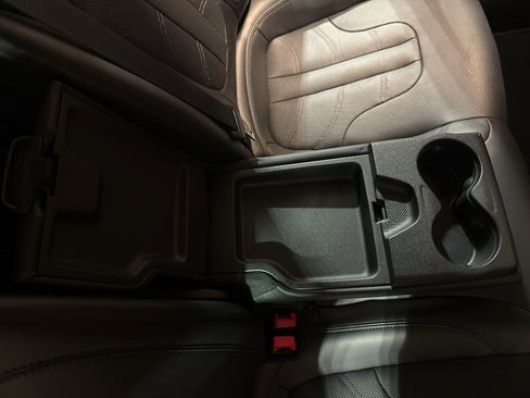 Used 2015 Chrysler 200 S w/ Navigation & Sound Group I image 28