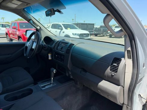 Used 2013 Nissan Frontier S RWD image 26
