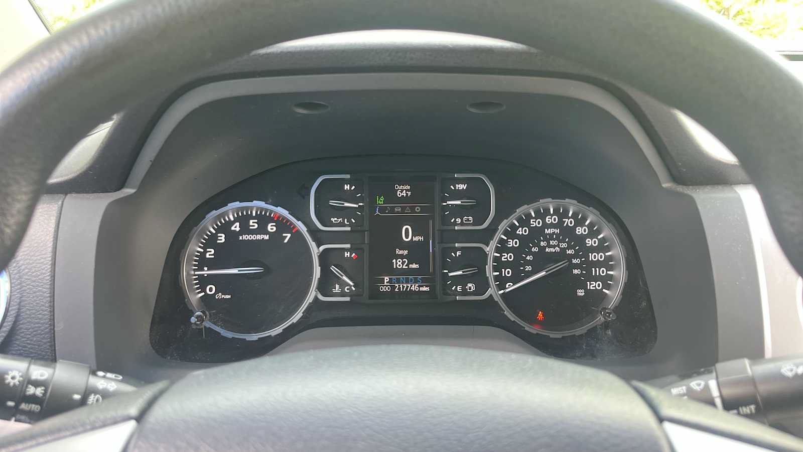 Used 2018 Toyota Tundra SR5 w/ SR5 Upgrade Package AWD/4WD image 44