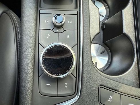 Certified 2025 Cadillac XT6 Premium Luxury w/ Platinum Package image 26