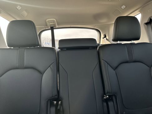 Certified 2024 Honda Pilot Touring image 54