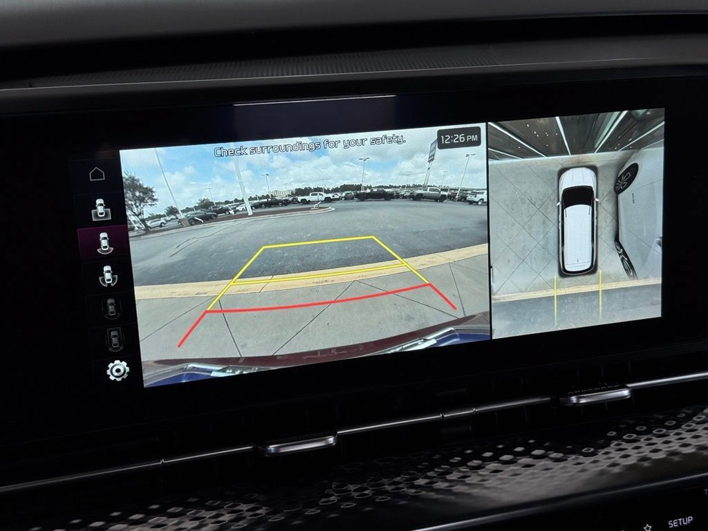 Used 2023 Kia Carnival SX Prestige FWD image 6