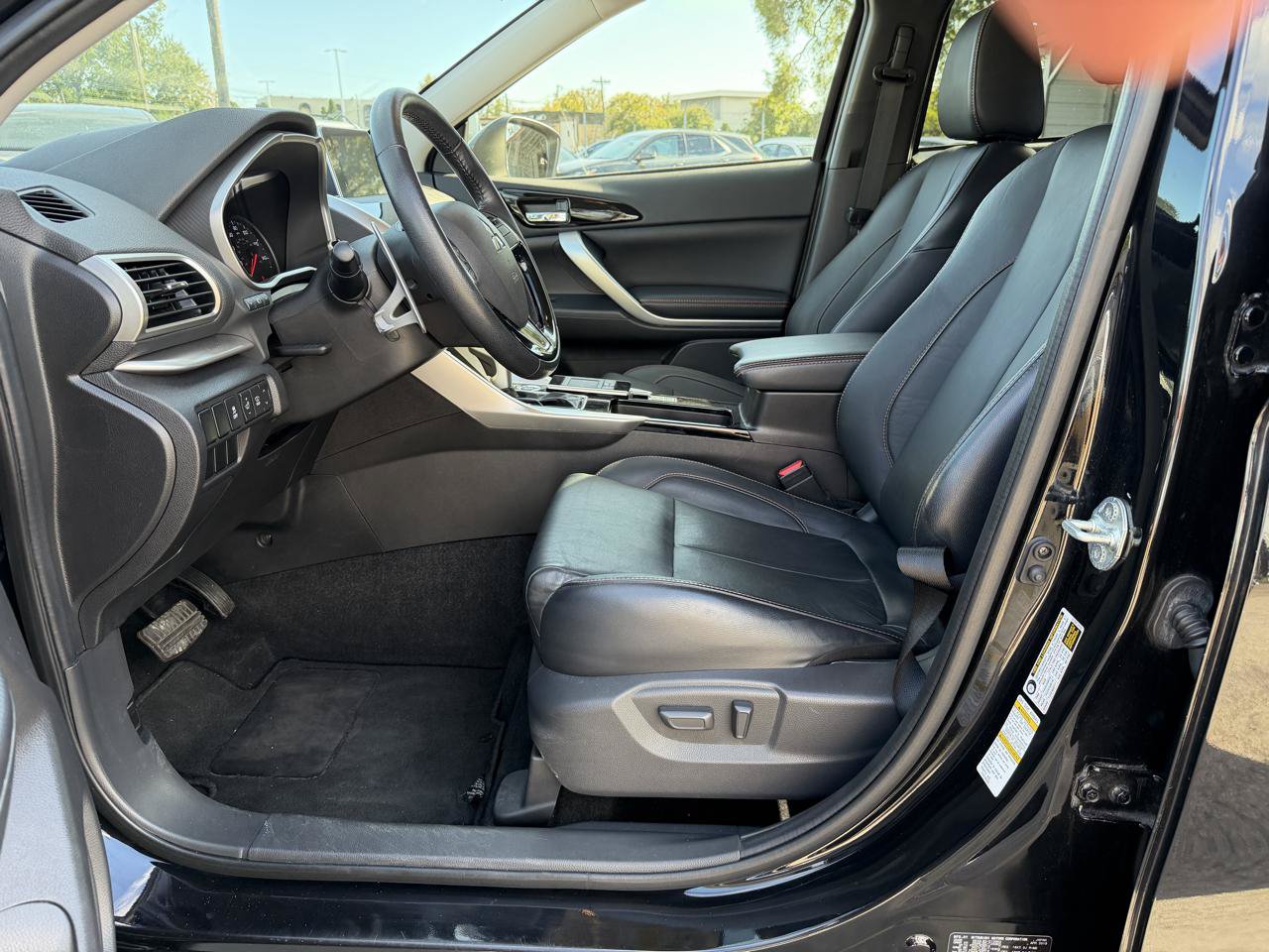 Used 2019 Mitsubishi Eclipse Cross SEL AWD/4WD image 16
