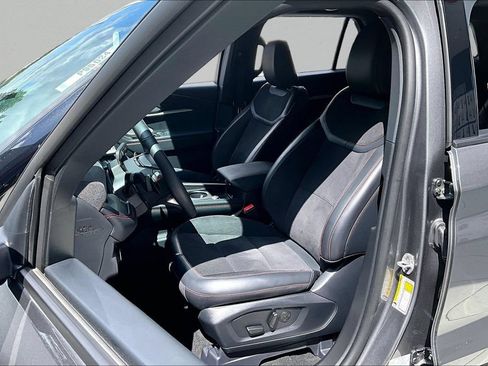 Used 2025 Ford Explorer ST w/ Sun And Sound Package AWD/4WD image 21