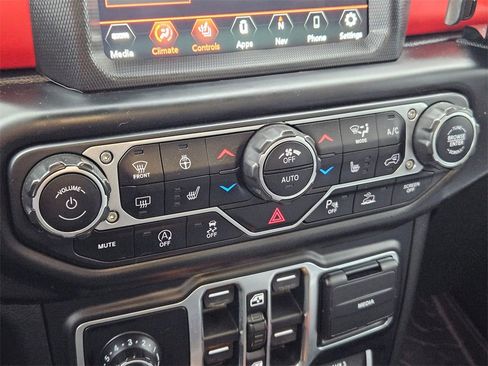 Used 2020 Jeep Gladiator Rubicon image 24