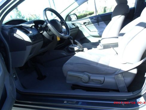 Used 2010 Honda Civic LX image 8
