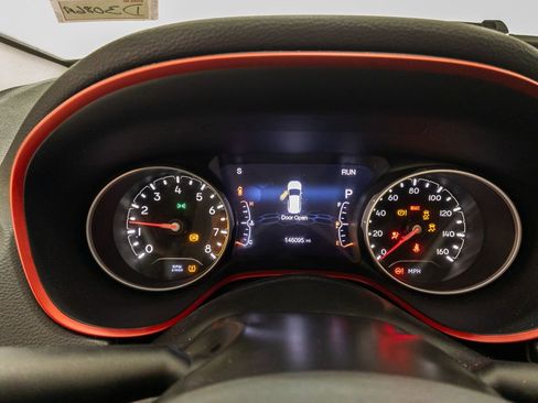 Used 2018 Jeep Compass Trailhawk image 11