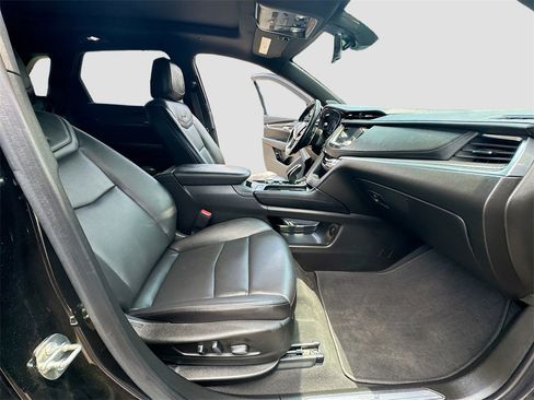 Used 2024 Cadillac XT5 Sportv w/ Technology Package image 28