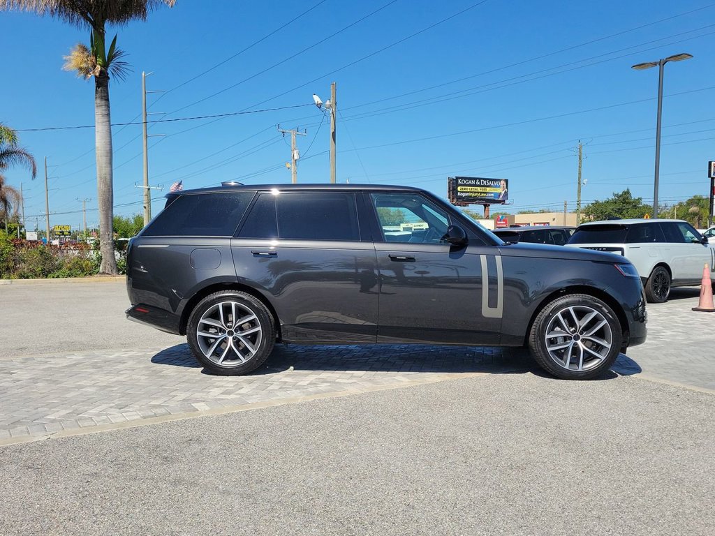 New 2026 Land Rover Range Rover Long Wheelbase SE AWD/4WD image 6