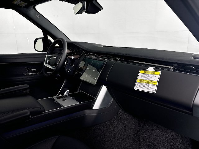 New 2026 Land Rover Range Rover Long Wheelbase SE AWD/4WD image 28
