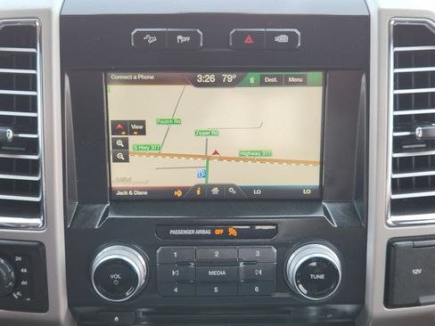 Used 2015 Ford F150 King Ranch w/ Equipment Group 601A Luxury AWD/4WD image 19