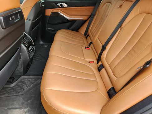 Used 2022 BMW X5 xDrive40i w/ Luxury Seating Package image 32