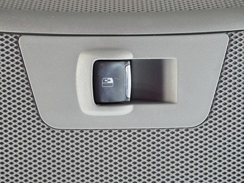 Used 2020 Ford F150 XLT w/ Equipment Group 302A Luxury AWD/4WD image 52