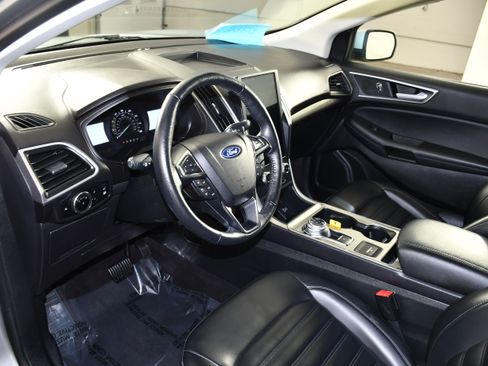 Used 2024 Ford Edge SEL w/ Convenience Package AWD/4WD image 2
