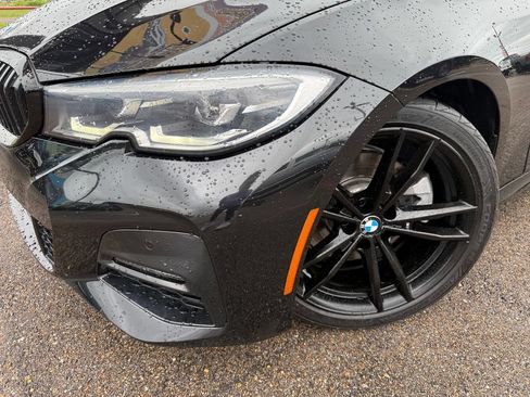 Used 2021 BMW 330i Sedan w/ M Sport Package RWD image 14