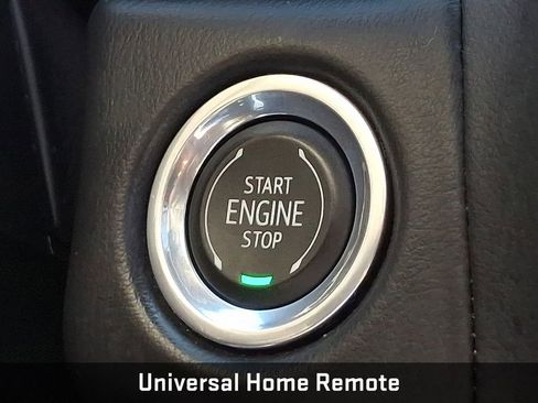 Used 2023 Chevrolet Suburban RST w/ Sport Performance Package image 32