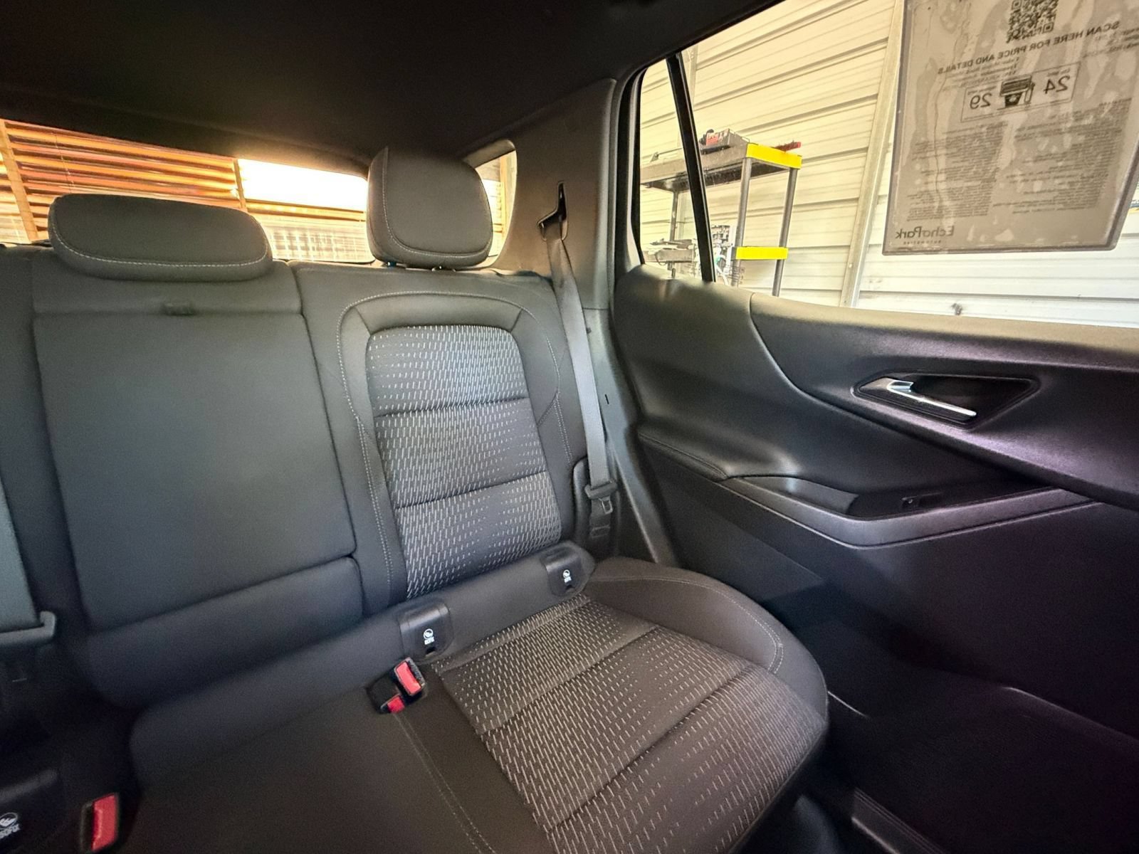 Used 2025 Chevrolet Equinox LT AWD/4WD image 37